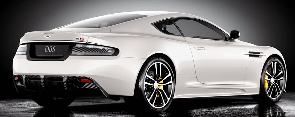 Aston Martin Wraps in Manchester